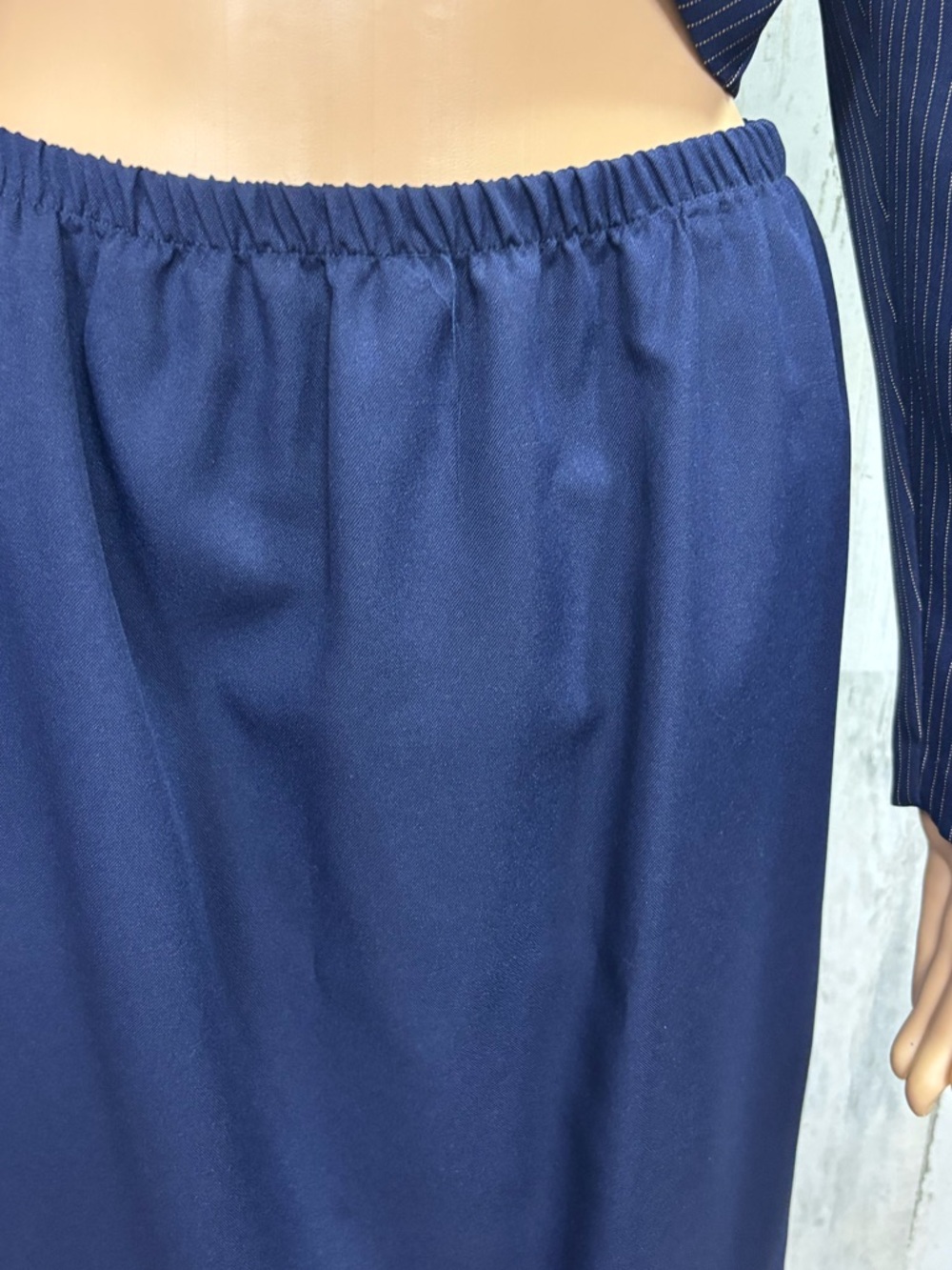 Good Times Vintage 80’s Navy Pinstripe Double-Breasted Skirt Suit - Picture 3 of 10